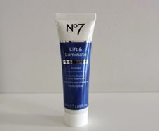 No7 Lift & Luminate Triple Action Primer - New