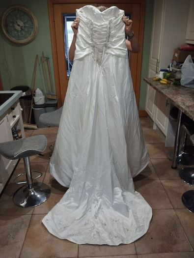 wedding dress