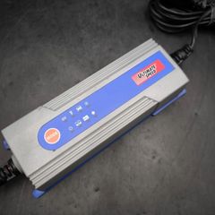 Ultimate Speed Car battery charger 6v 12v