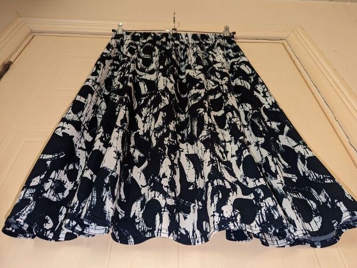 Perfect for Summer. beautiful and unique design midi skirt