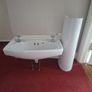 Bathroom suite & accessories Image 7