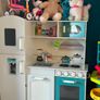 toy kitchen Image 3