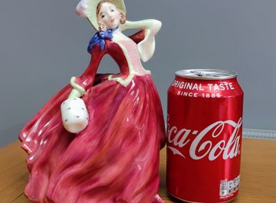 Vintage 1939 Royal Doulton Figurine - Autumn Breezes - Lady Figurine