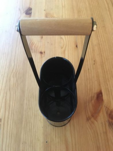 Cowshed Garden Utility Holder