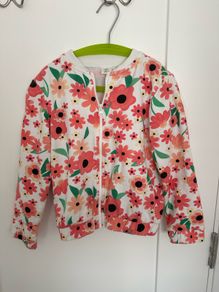Cute flowery jumper for a girl, 122cm, 6-7 years