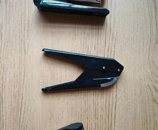 Stapler + Single 6mm Hole punch + Staple remover