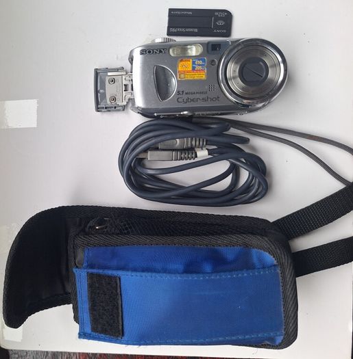 Sony Cyber-shot 5.1 megapixel digital camera.