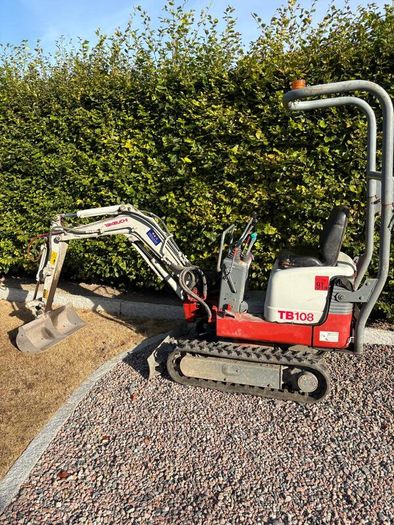 2003 TB108 Takeuchi Mini Digger