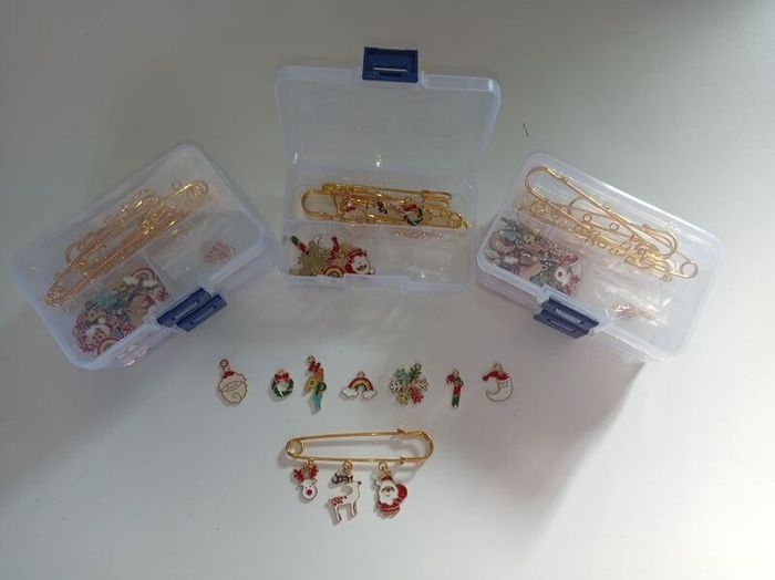 Christmas Brooch Kits