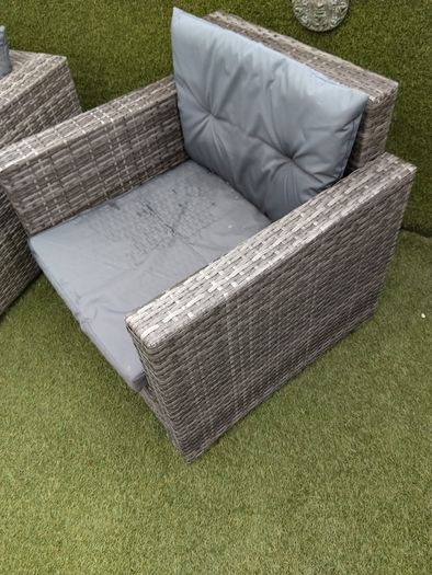 9 seater Grey Rattan Set & Gas Fire Pit