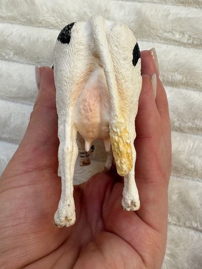 Schleich Farm Animal Dairy Cow Figure D-73527 Used approx. 8 cm. Damaged Please see photos