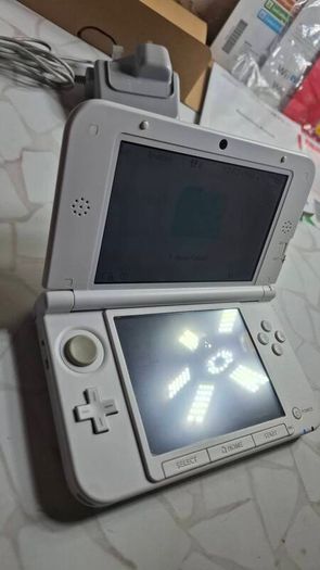 Nintendo 3DS  XL Super Mario 3D Land Handheld  White  Working Fast Shipping