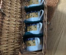 mugs
