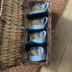 mugs