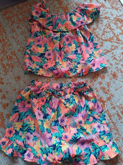 Girls summer clothes bundle age 6-7