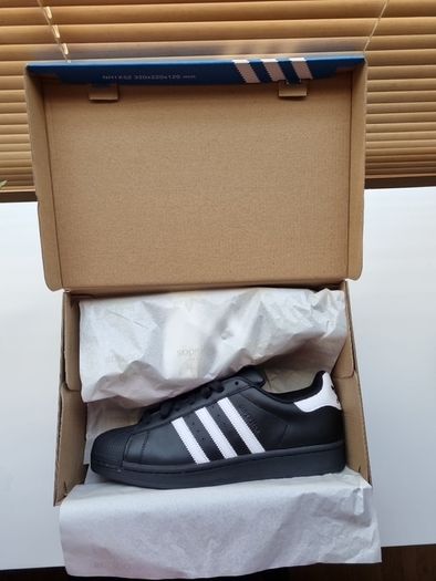 adidas superstar original Black