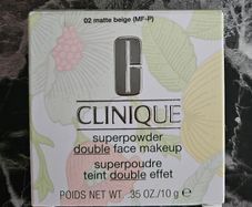 Clinique Double Face Makeup/ Shade 02 Matte Beige