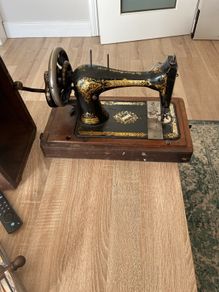Singer sowing machine