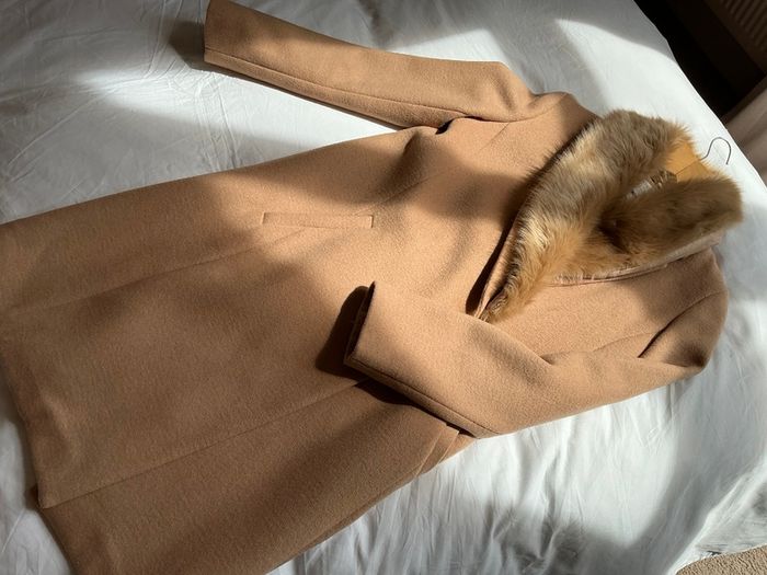 Stunning Monsoon London camel tan wool coat with faux fur collar Size 12