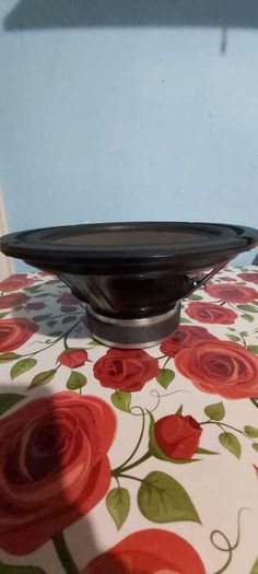 Subwoofer speakers