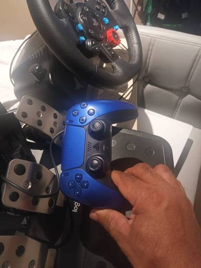 PS5 + Logitech G29