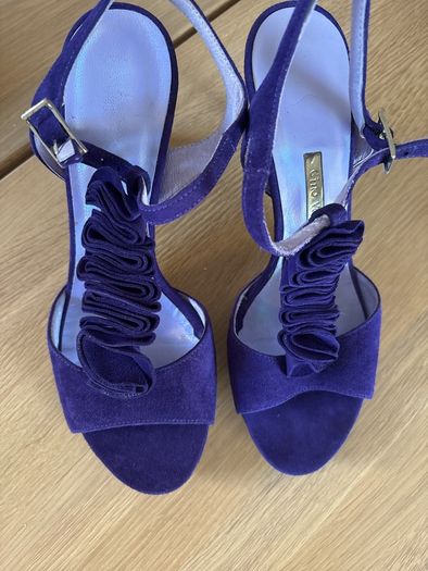 Gino Vaello Sandals - Suede - High Heel
