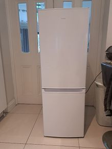 Fridge Freezer 18mth old Logik (Reduced)