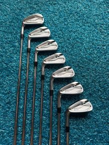 Srixon ZX7 irons - Stiff - Left Handed