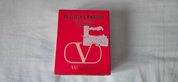 Valentino Star Studs Edition Set Go Clutch Perfecting Powder 01 in very light & mini Lipstick 219A.
