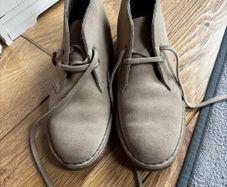 Clark's desert boots-sand