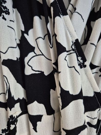 Brand new Marks and Spencer wrap dress size 14