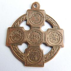 1945 All-Ireland History (G.A.A.) Gold 9Ct Medal: G.A.A. Kildare Clane