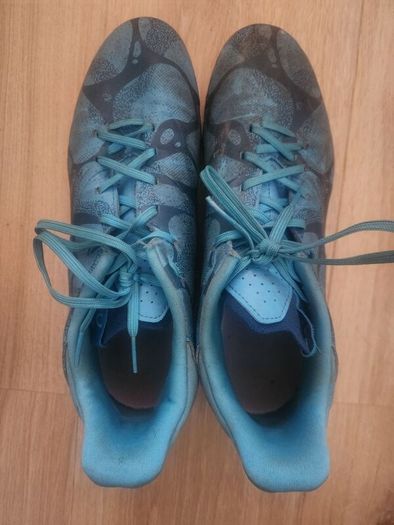 Kipsta football boots size 7