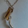 ladies 9ct gold chain and pendant Image 8