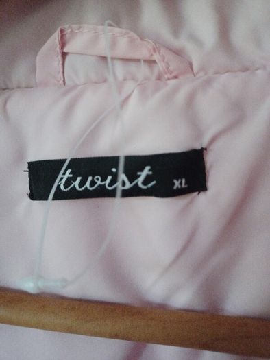 gilet...twist brand