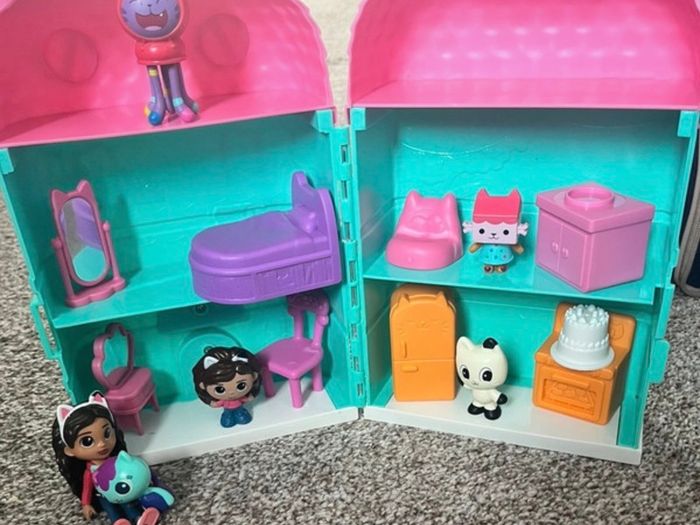 Gabby doll house