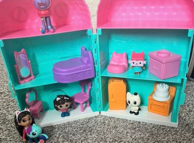 Gabby doll house