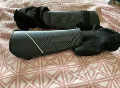 Shin guards age 7/9