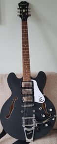 Epiphone ES-335 with Case