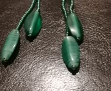 Earrings green drops style