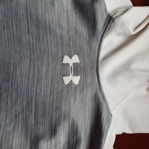 Under Armour hoodie girls size 7-8 years