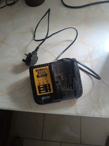 DeWalt 4ah Charger