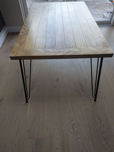 Dining table - hairpin leg