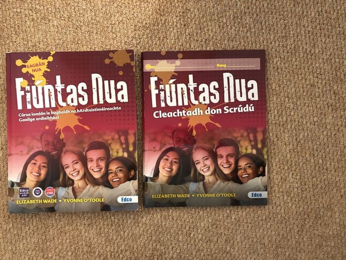 Fiuntas Nua Book and Workbook