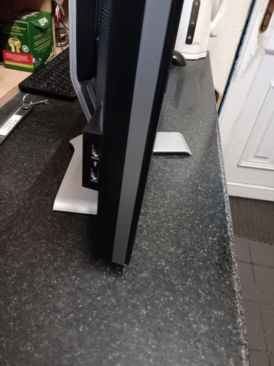 Dell monitors  30 euro each