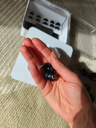 Wireless Happy Plugs - Made in Sweden
