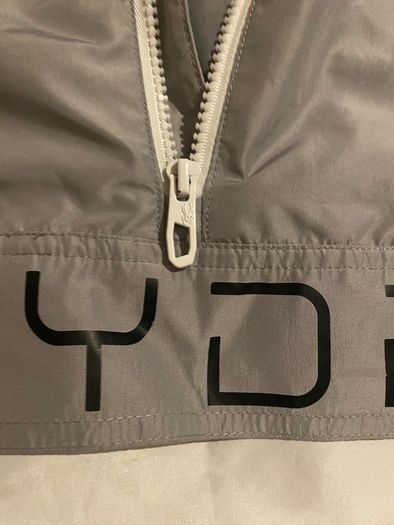 Spider windbreaker/ M