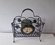 magazine / towel holder