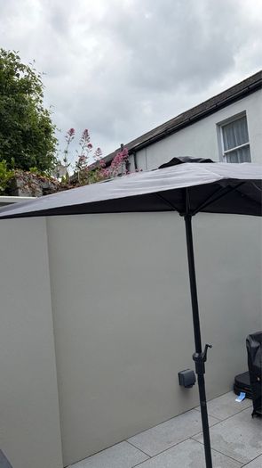 parasol and base