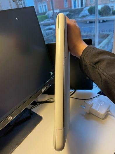 Apple Macbook (13-inch, Mid-2010)